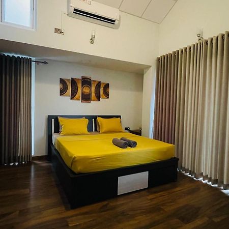 Sun Dove Suite แคนดี้ ภายนอก รูปภาพ
