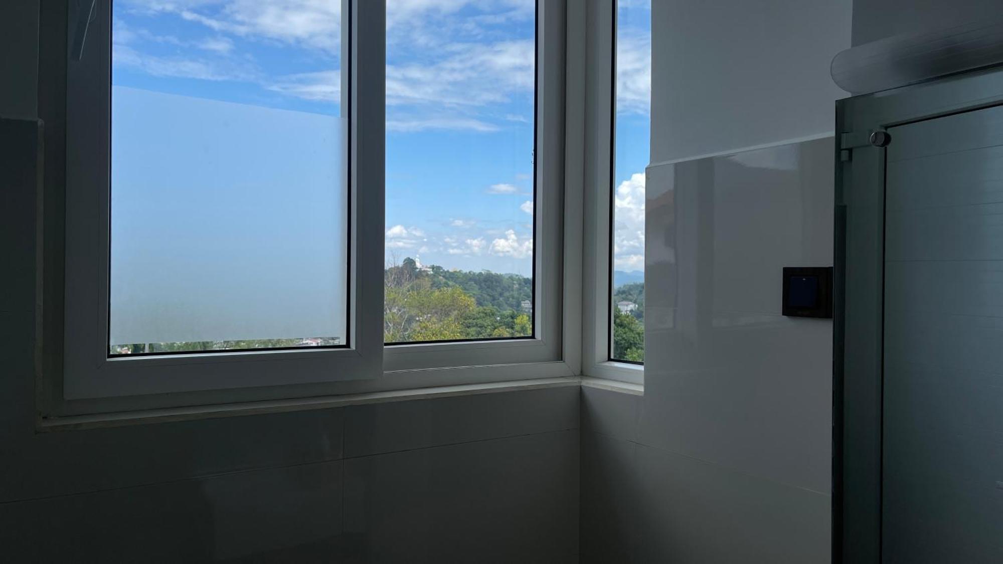 Sun Dove Suite แคนดี้ ภายนอก รูปภาพ
